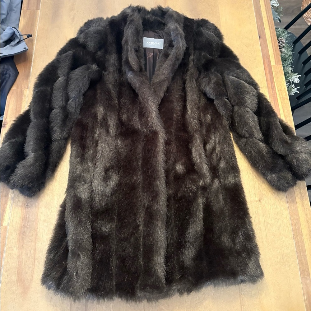 Vintage Jordache Women’s Light Brown Faux Fur Size 10